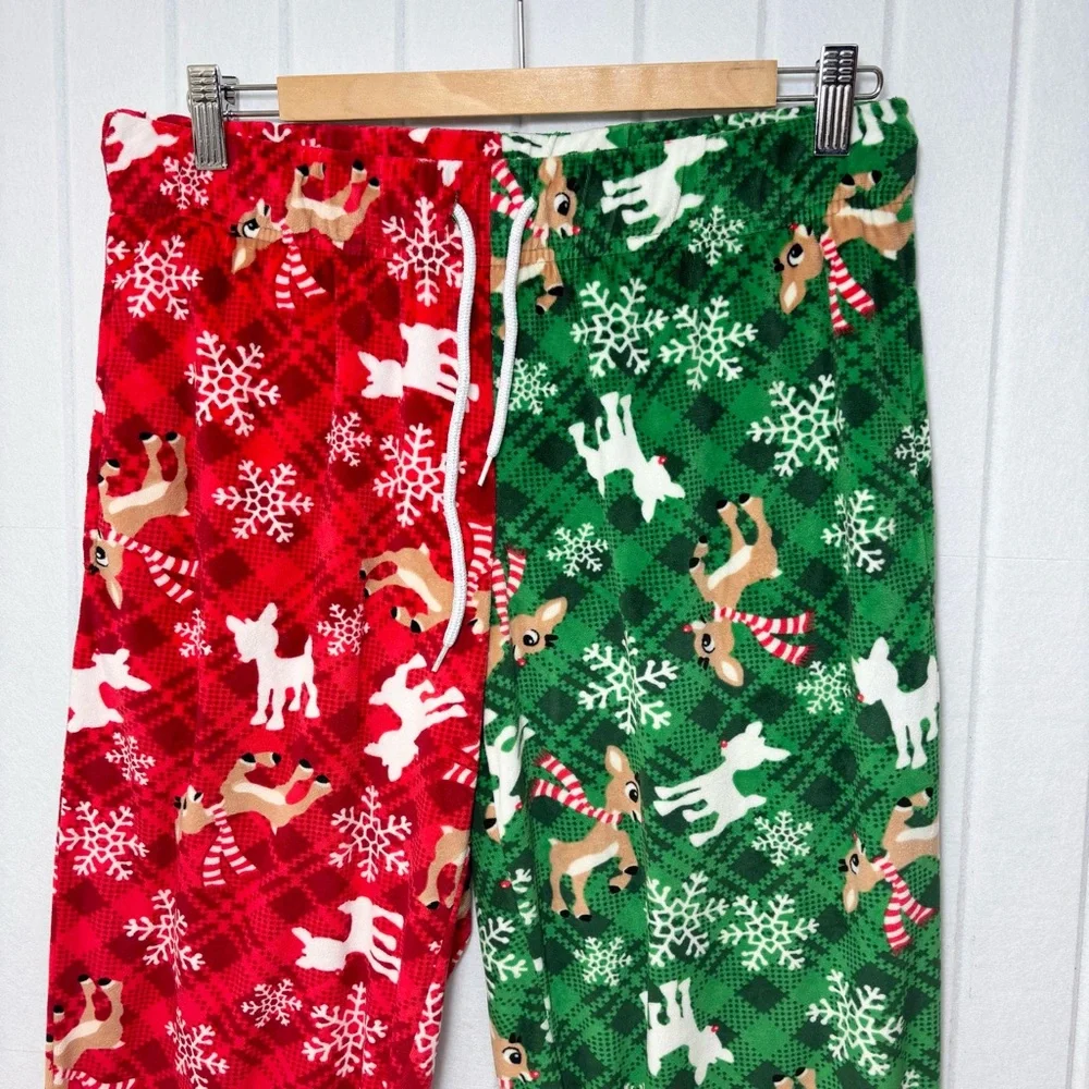 Rudolph the Red-Nosed Reindeer Women's Velour Jogger Pajamas, Allover Print M‎